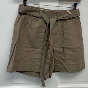 L.T.J Shorts in Sage